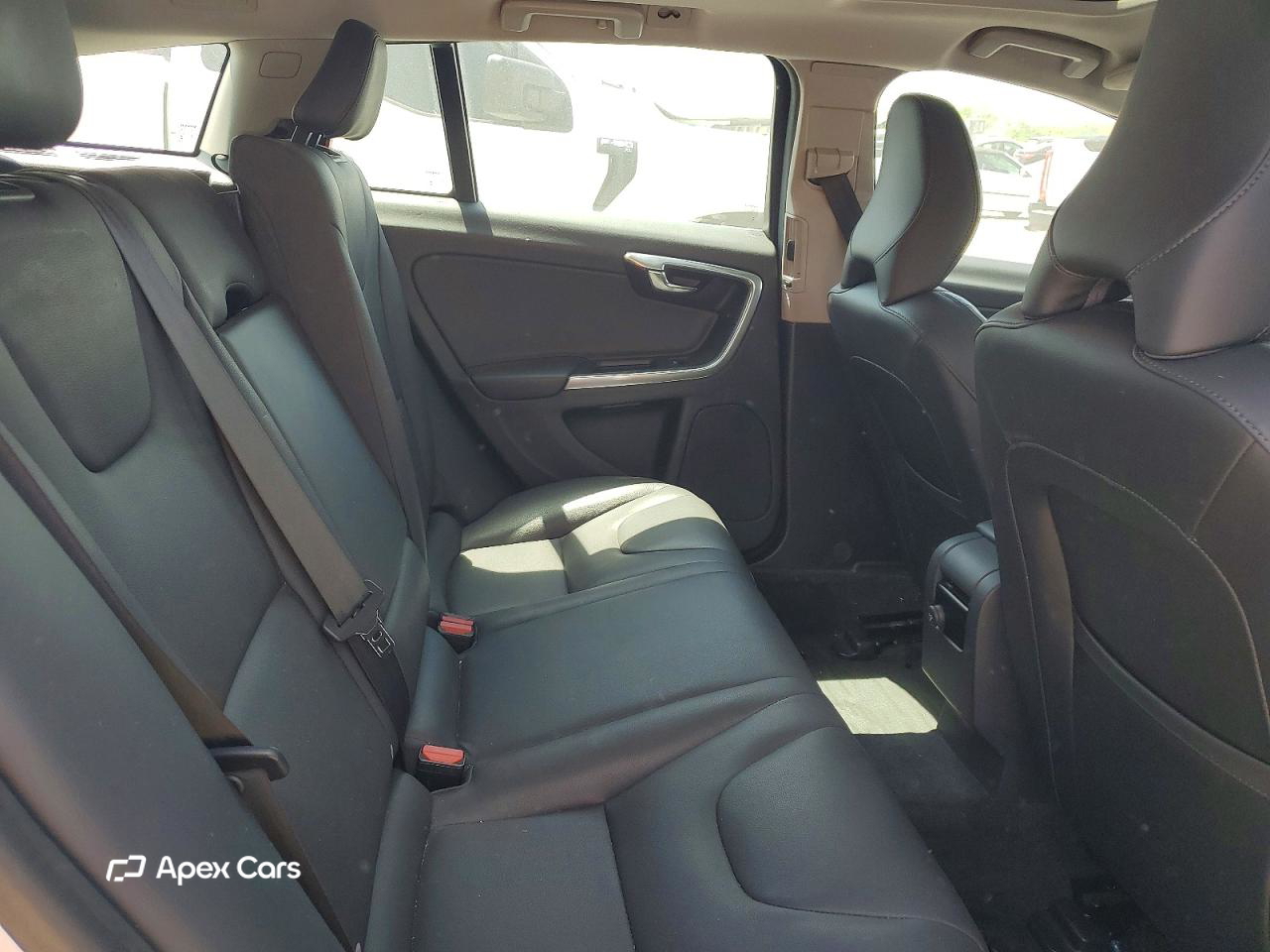 Volvo V60 2015