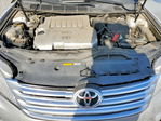 Toyota Avalon 2012