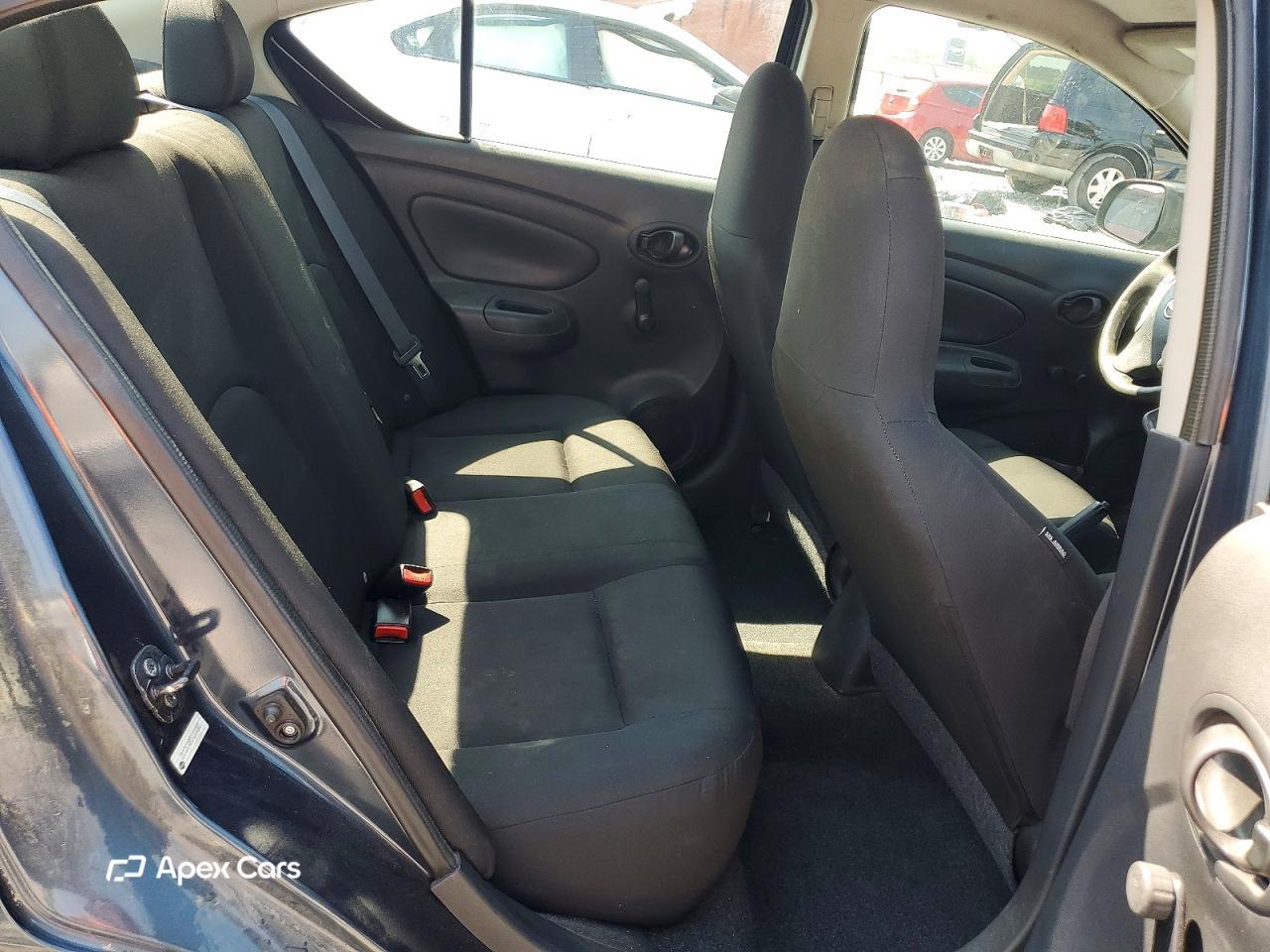 Nissan Versa 2015