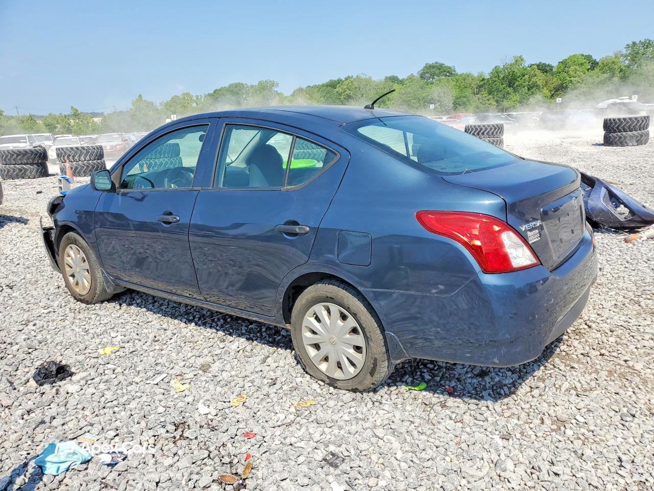 Nissan Versa 2015