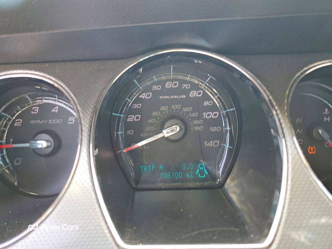 Ford Taurus 2011