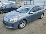 Mazda 3 2012