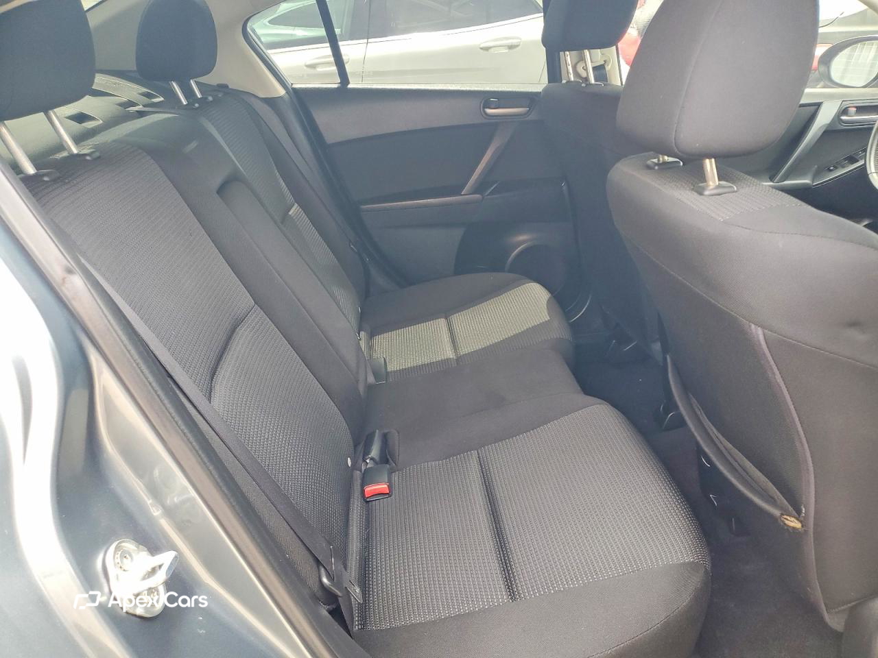 Mazda 3 2012