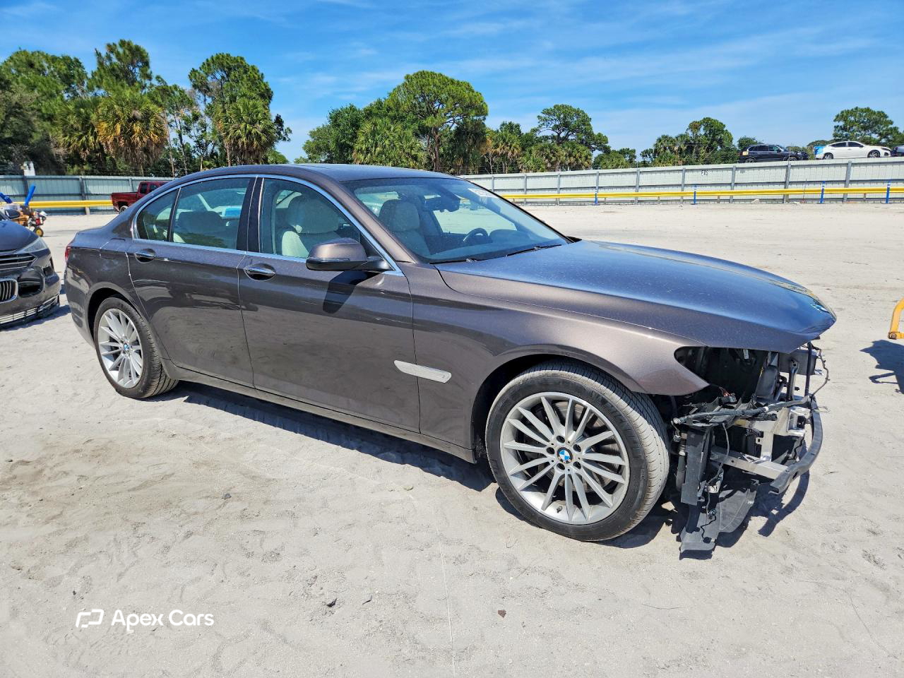 BMW Series 7 2015