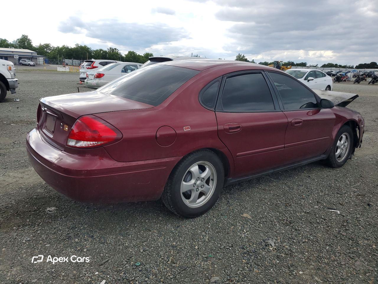 Ford Taurus 2004
