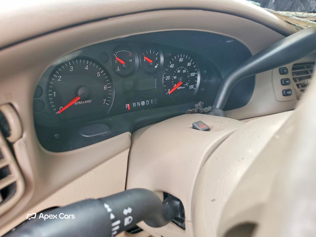 Ford Taurus 2004