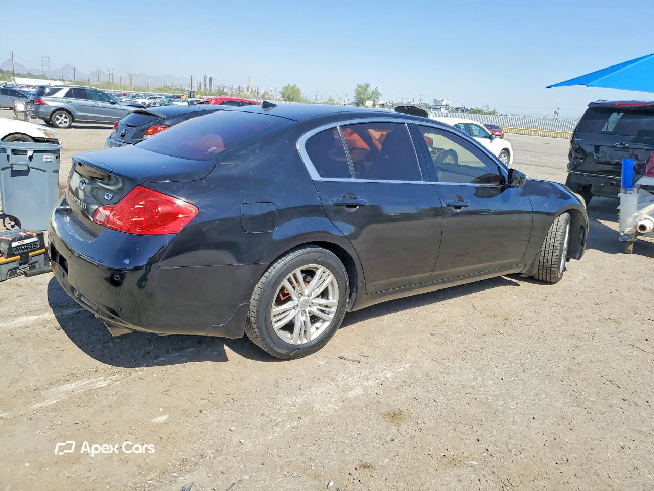 Infiniti G 2011
