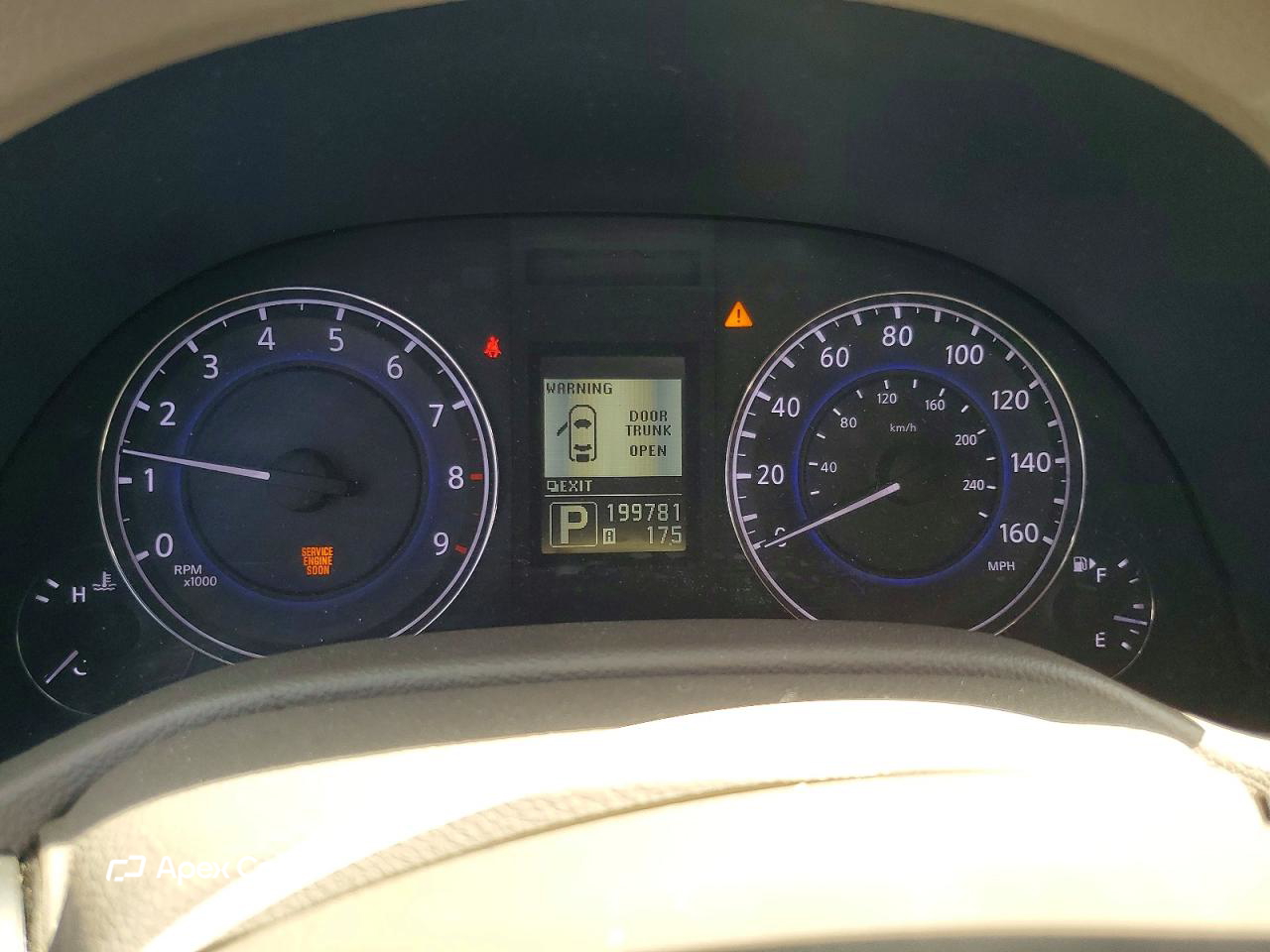 Infiniti G 2011