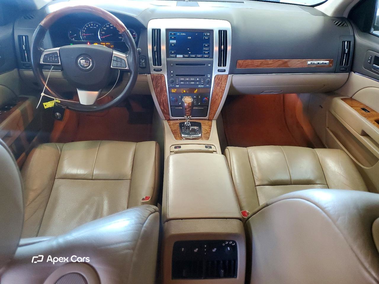 Cadillac STS 2011