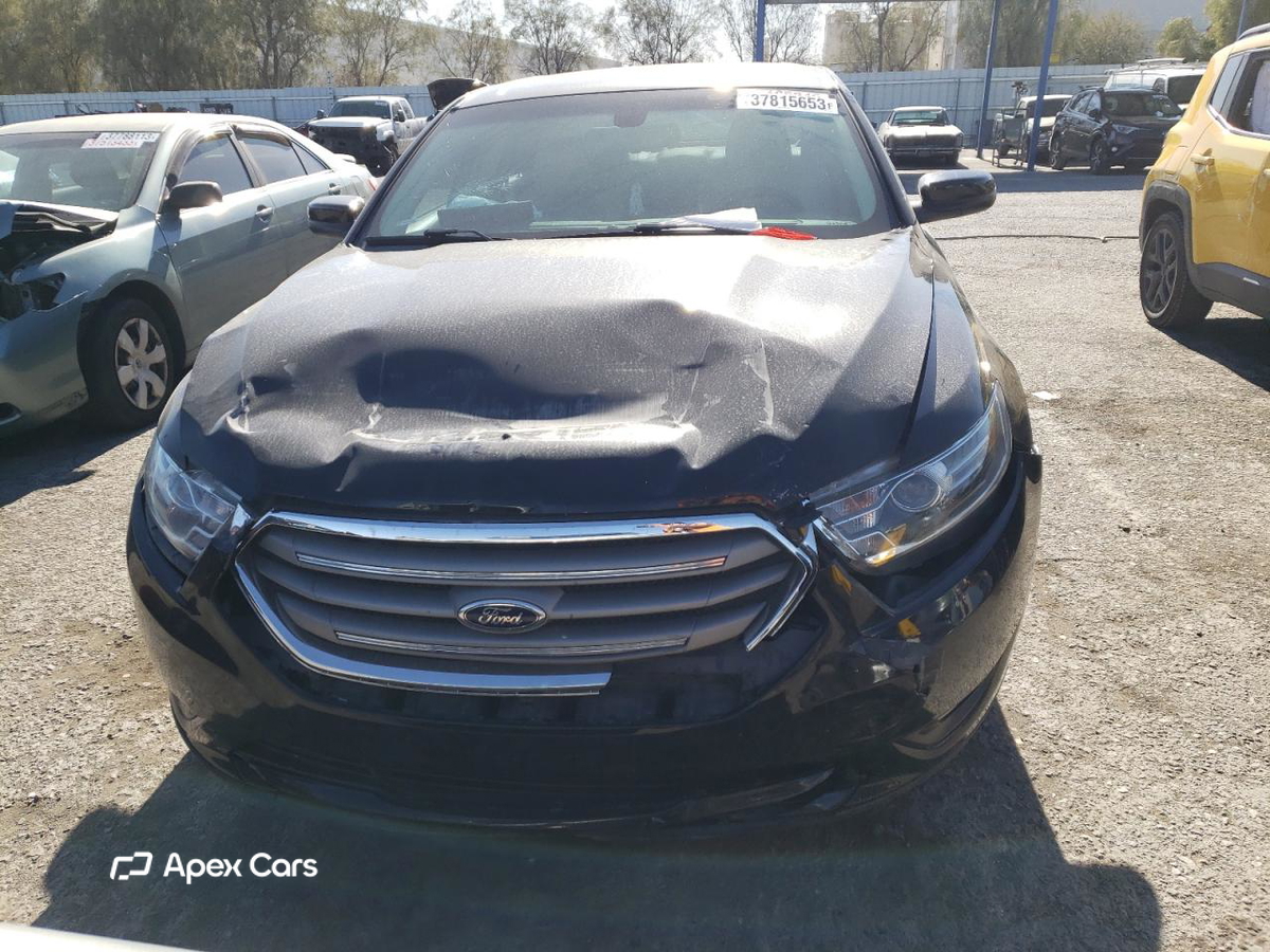 Ford Taurus 2016