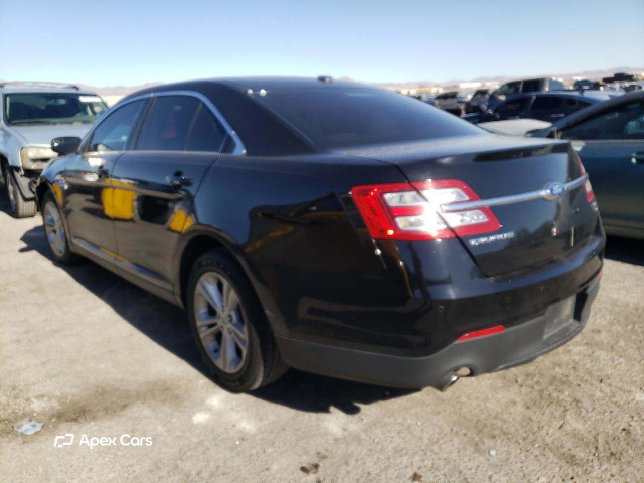 Ford Taurus 2016