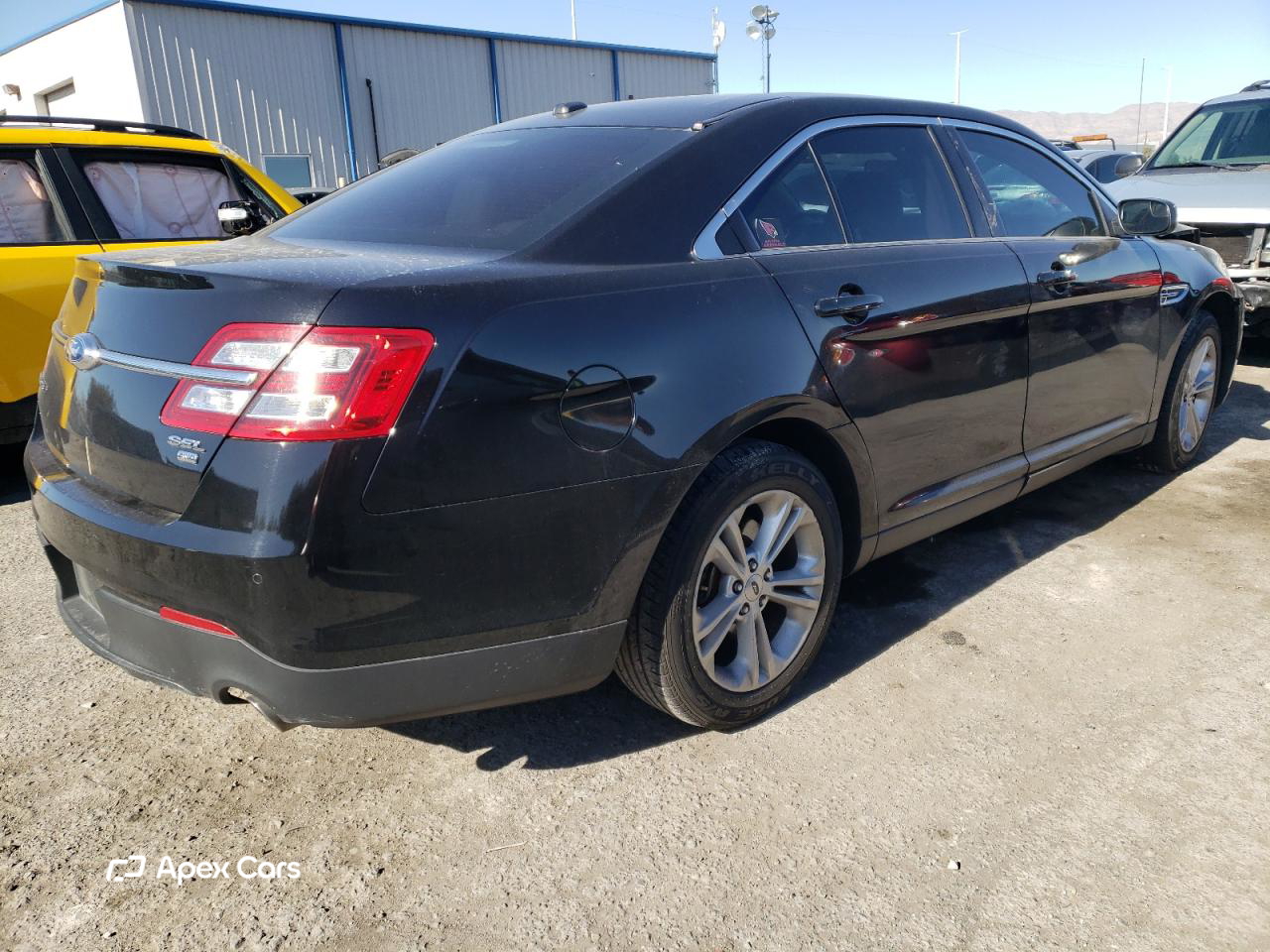 Ford Taurus 2016