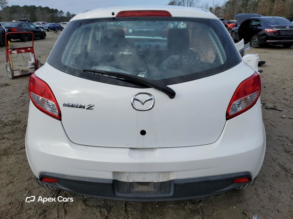 Mazda 2 2011