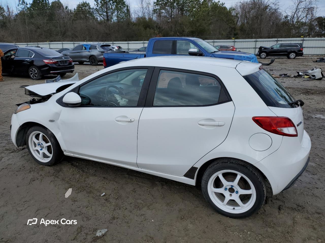 Mazda 2 2011