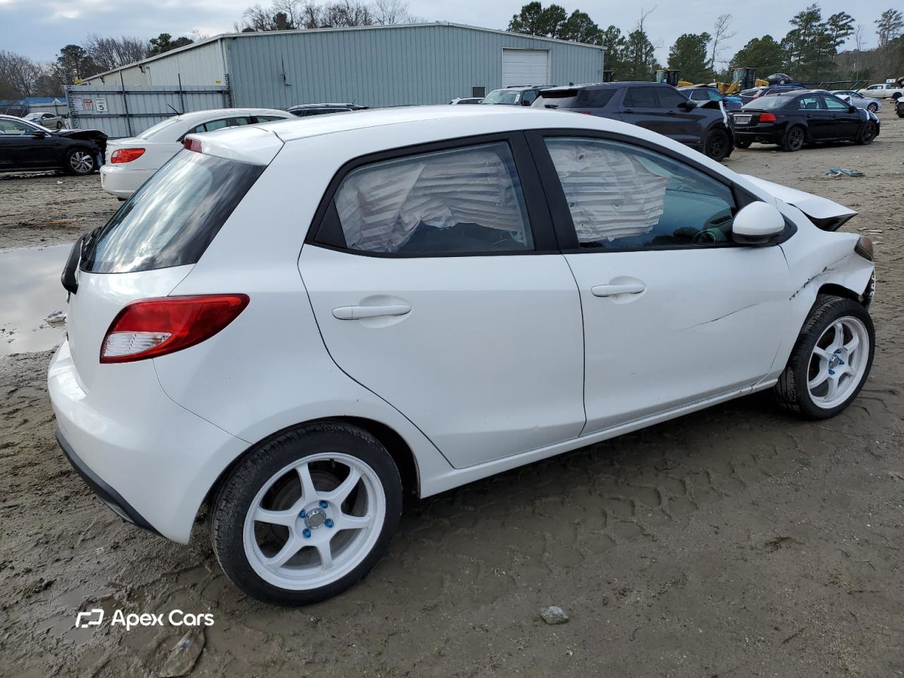 Mazda 2 2011