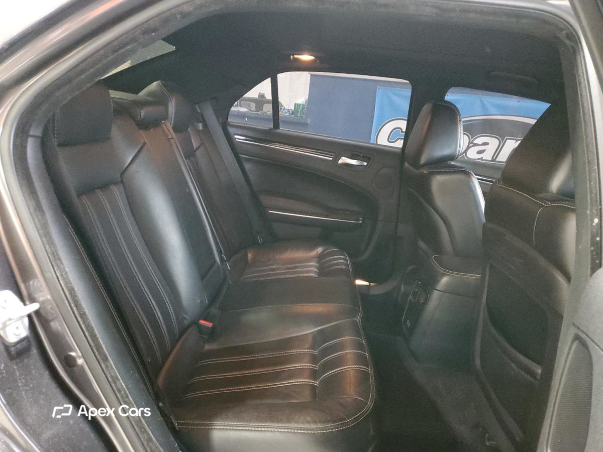 Chrysler 300 2017