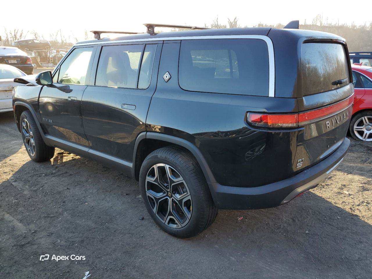 Rivian R1S 2025