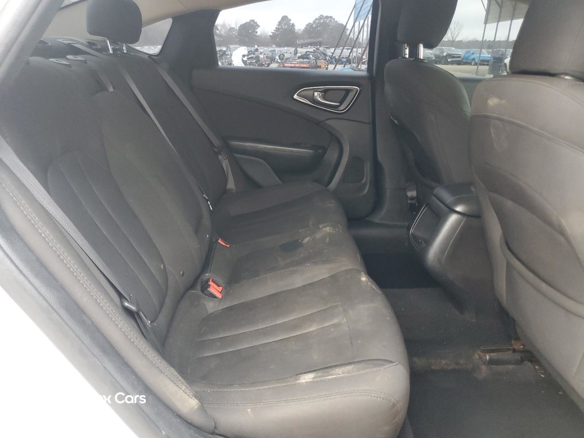 Chrysler 200 2017