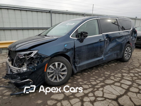 Chrysler Pacifica 2022 - Image 1 of 13