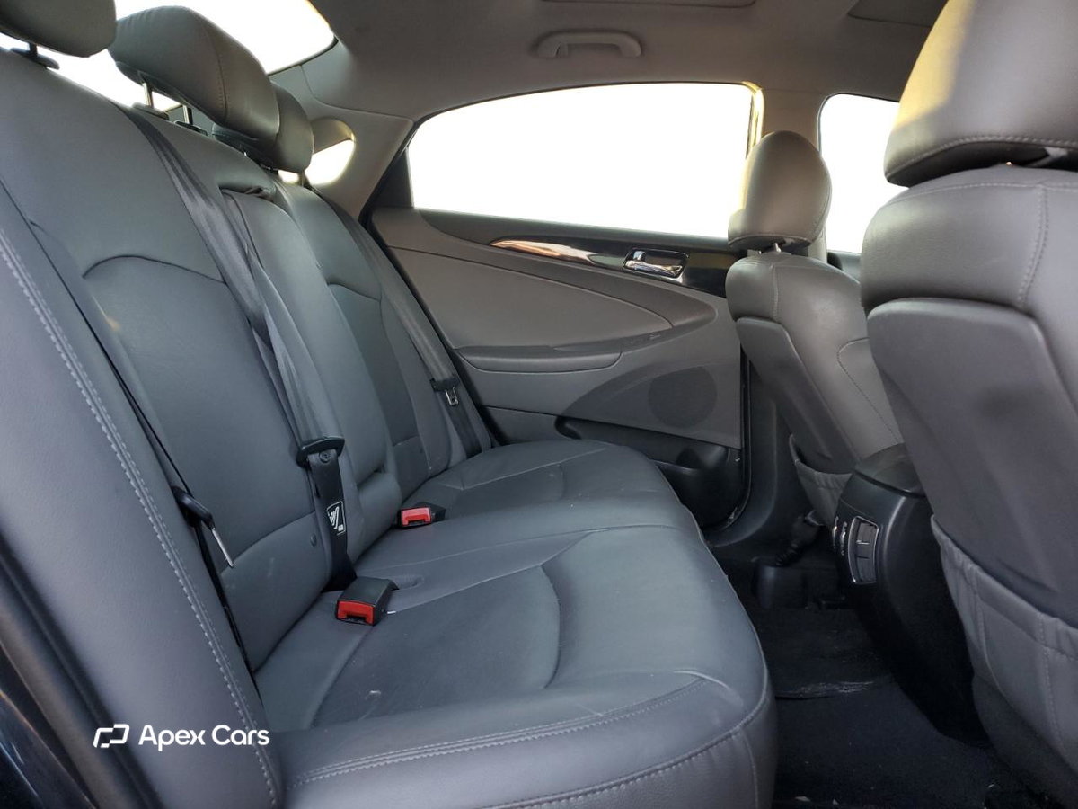 Hyundai Sonata 2012