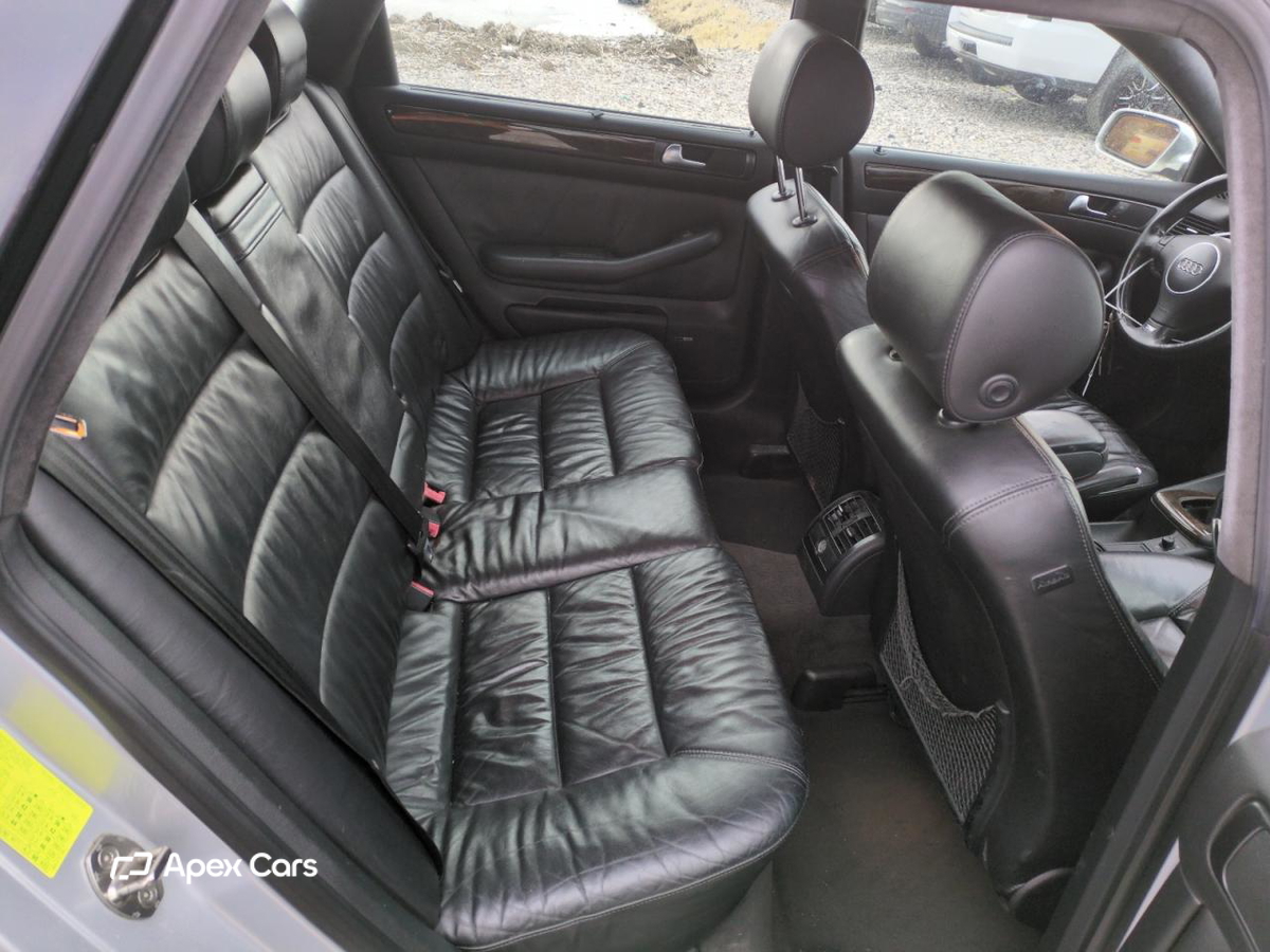 Audi S6 2002