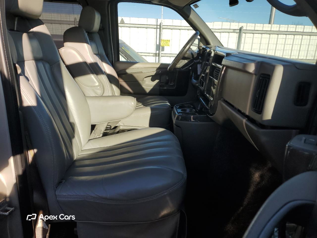 GMC Savana 2005