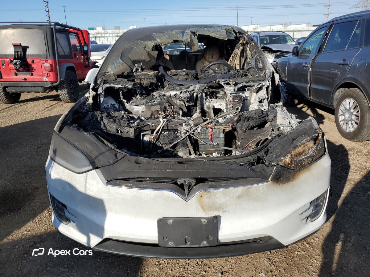 Tesla Model X 2018