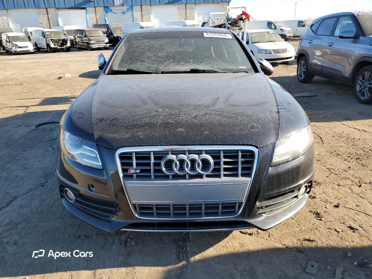 Audi RS4 2011