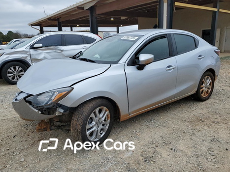 Toyota Yaris 2017 - Image 1 of 11
