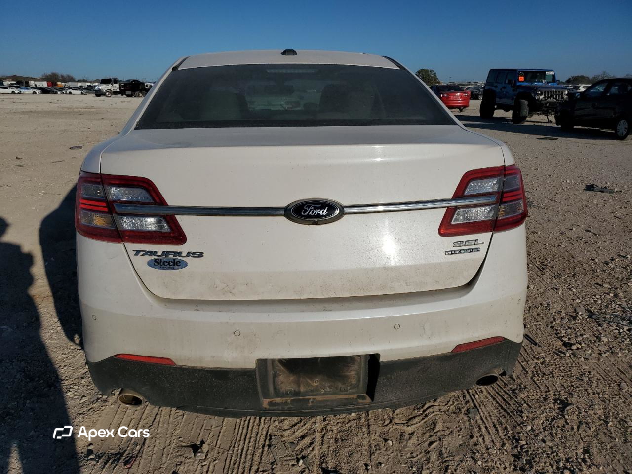 Ford Taurus 2015