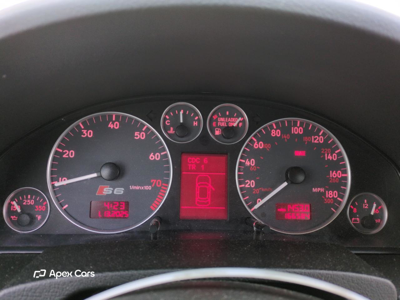 Audi S6 2002