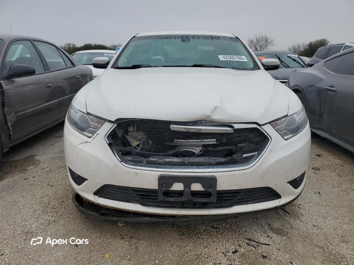 Ford Taurus 2015