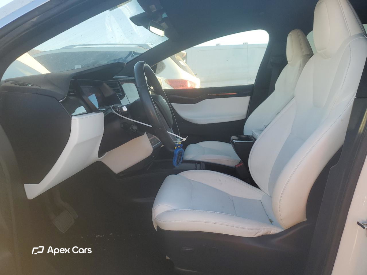 Tesla Model X 2020