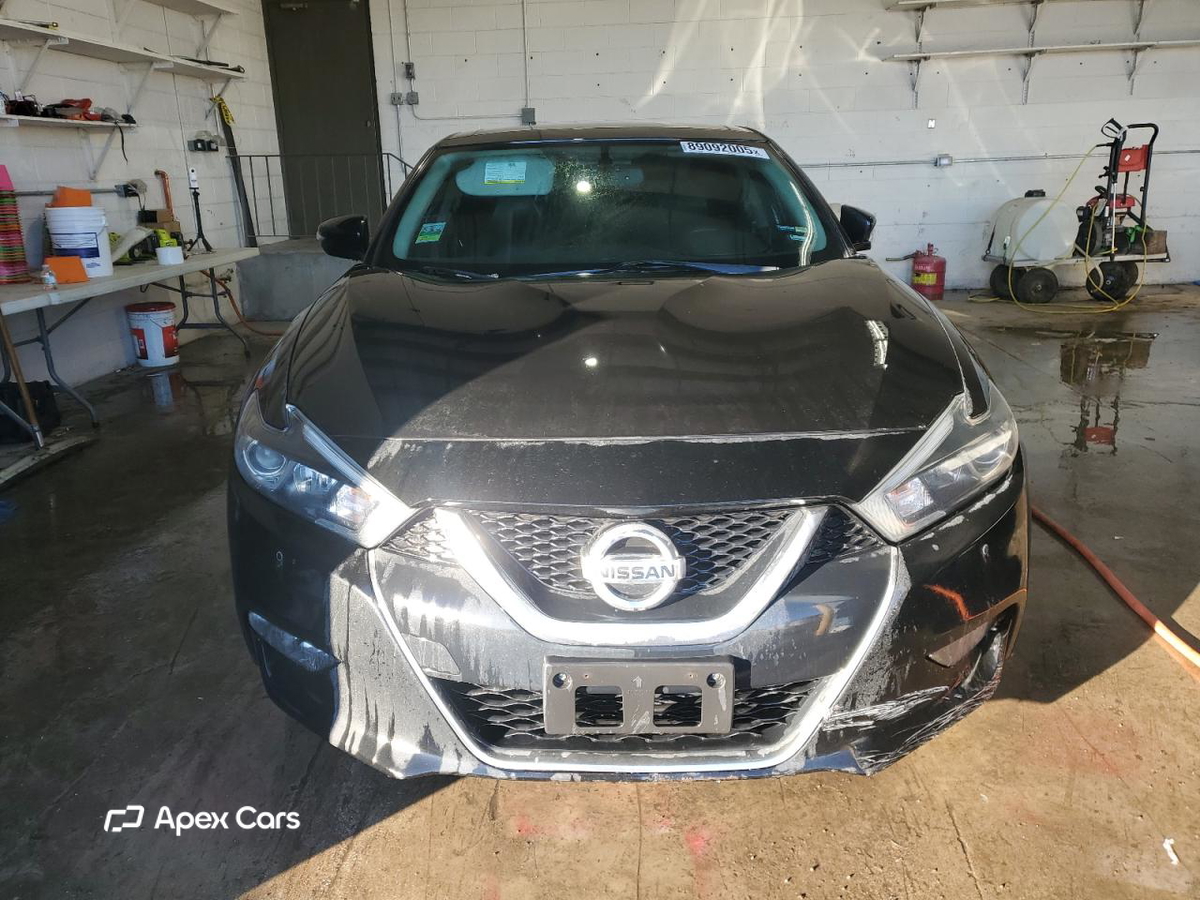 Nissan Maxima 2018