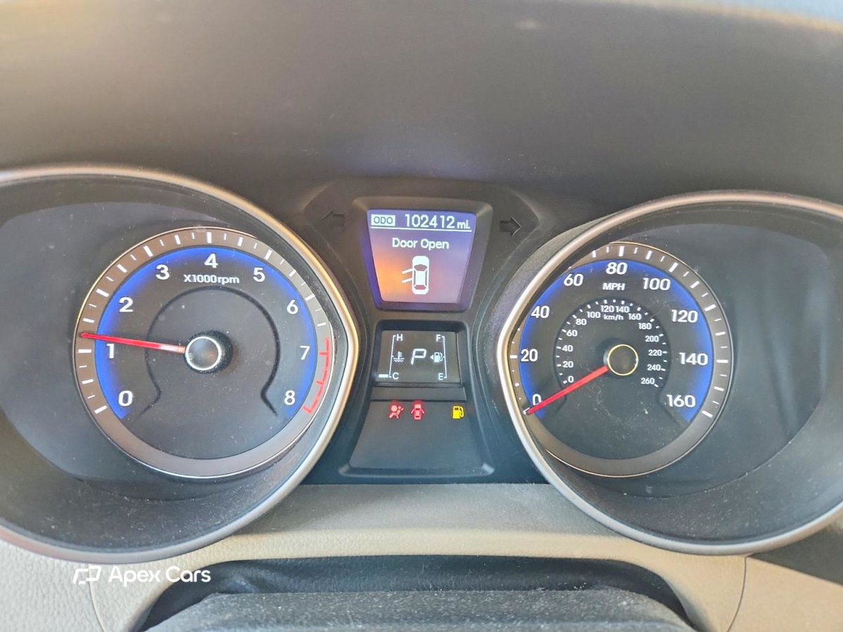 Hyundai Elantra 2013