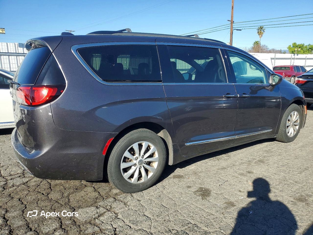 Chrysler Pacifica 2017