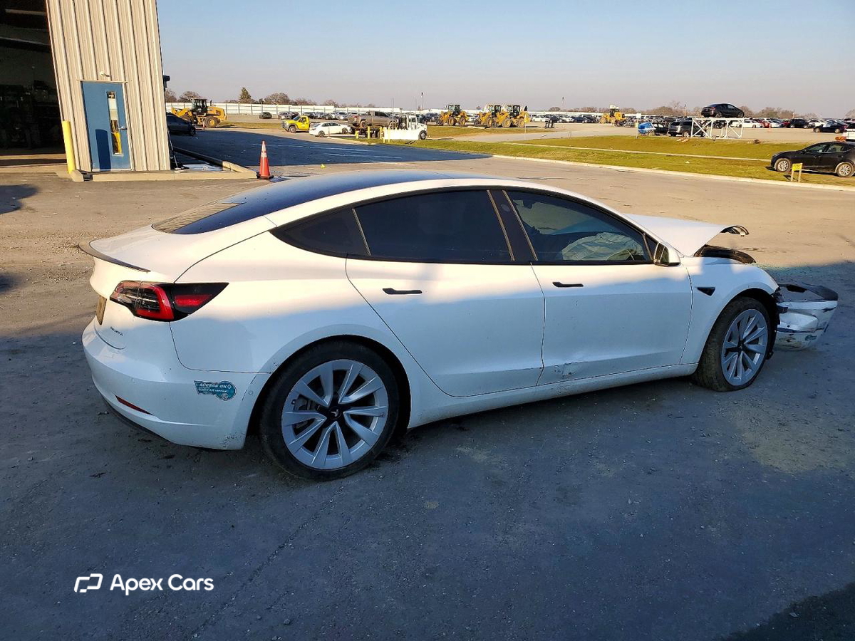 Tesla Model 3 2022
