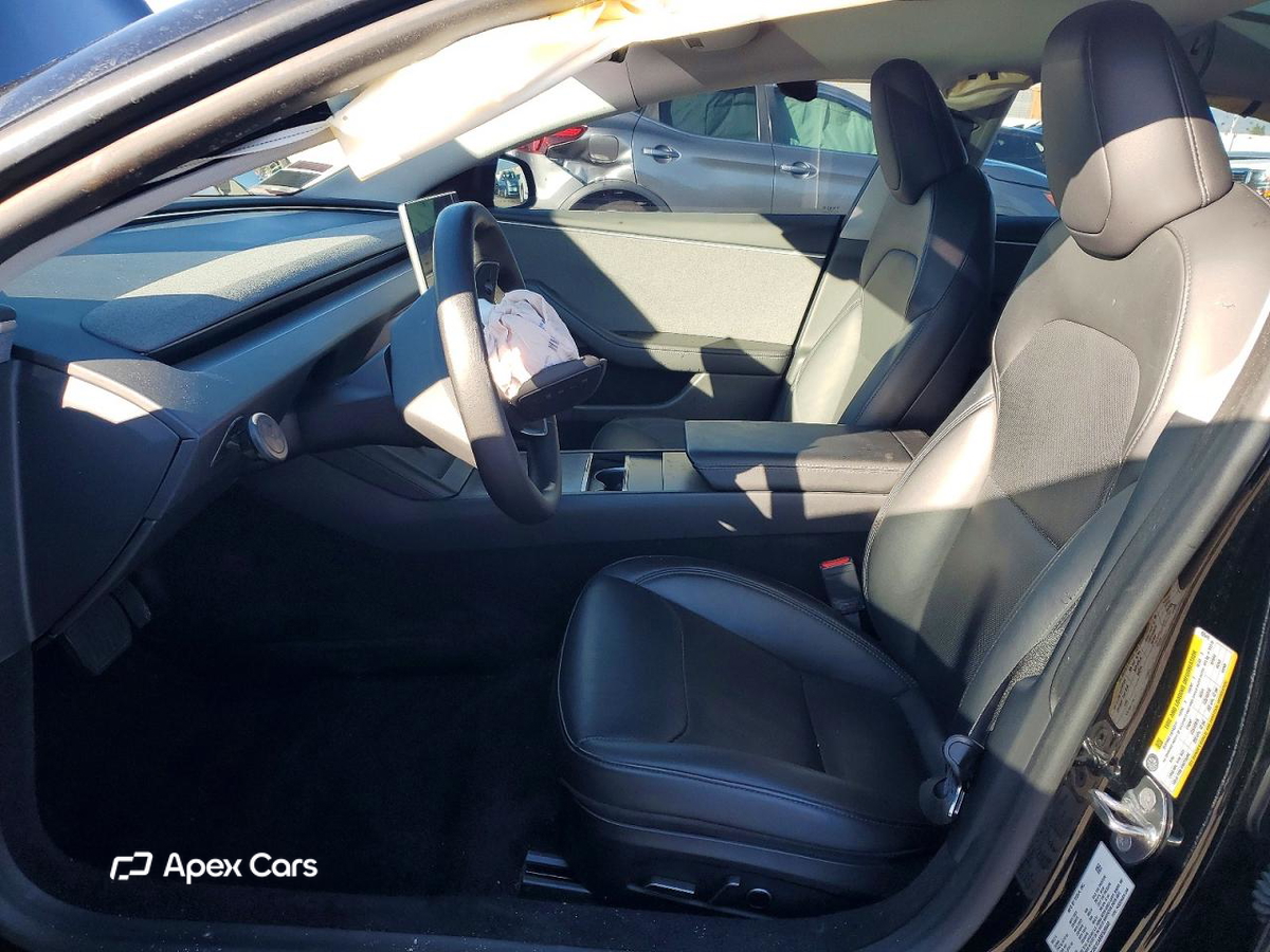Tesla Model 3 2024