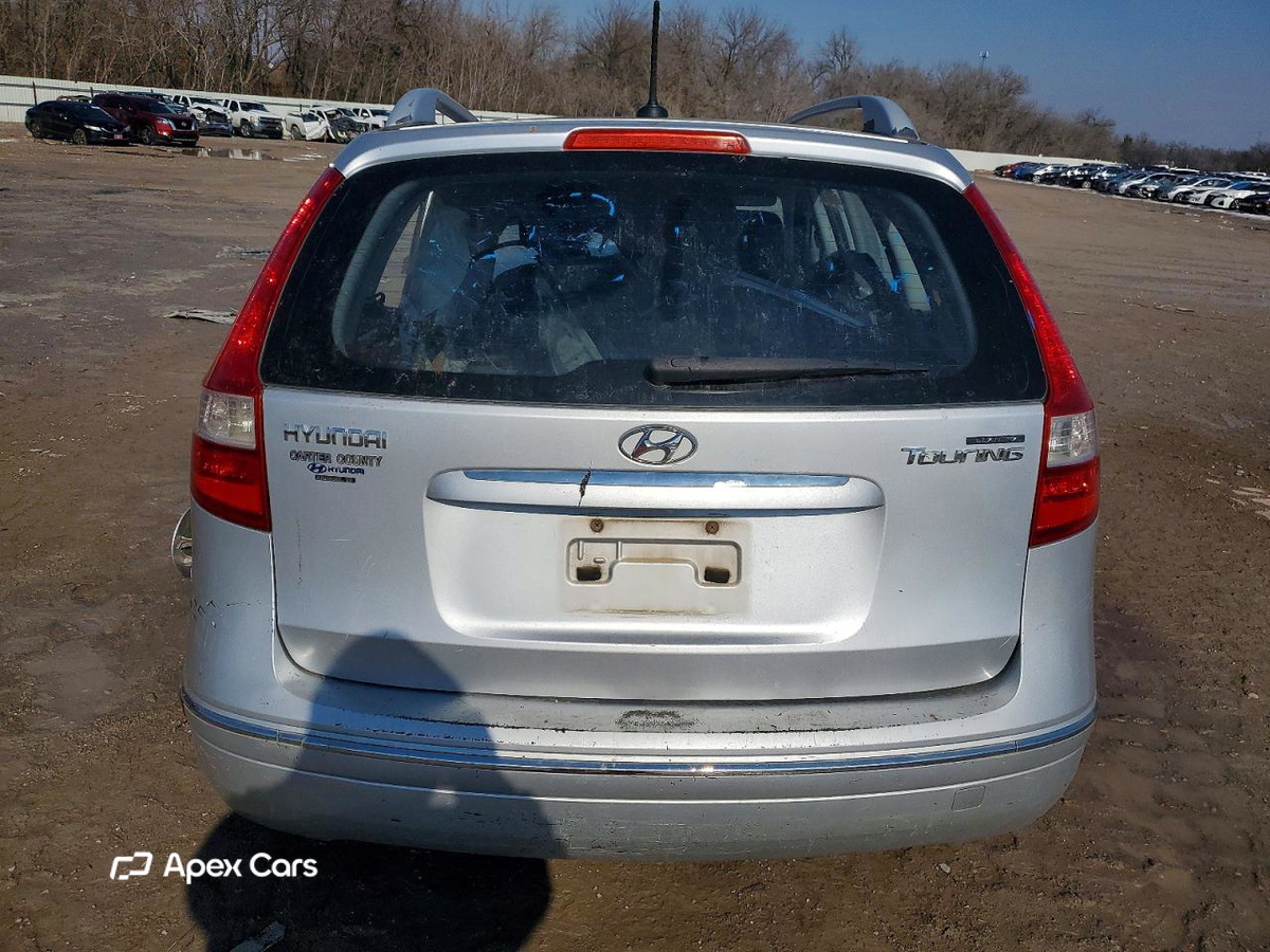 Hyundai Elantra 2011