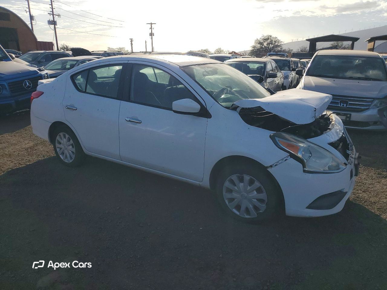 Nissan Versa 2016
