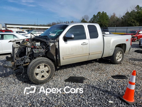 Chevrolet Silverado 2010 - Image 1 of 13