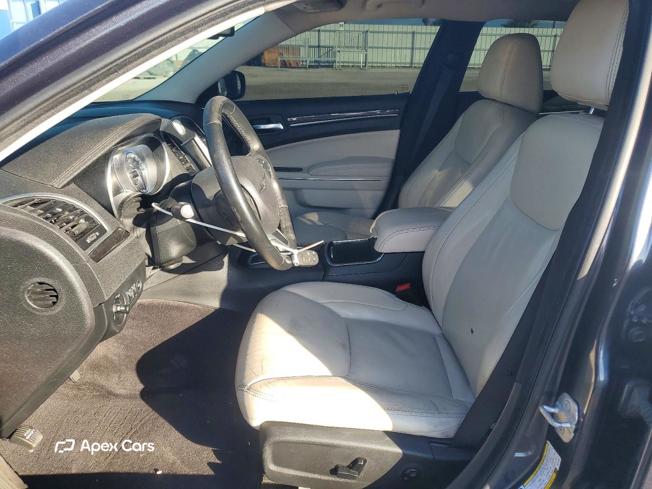 Chrysler 300 2016
