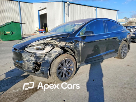 Tesla Model X 2019 - Image 1 of 13