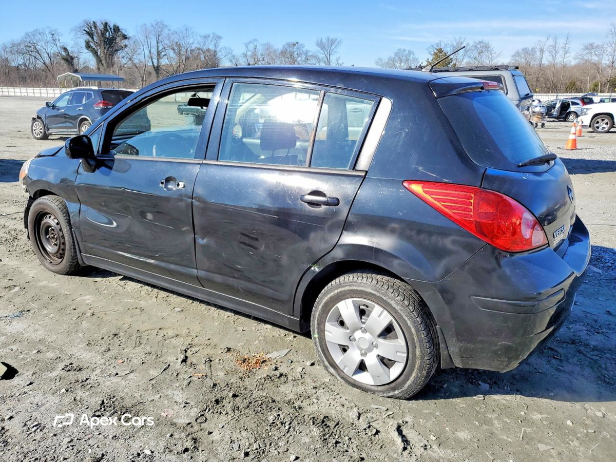 Nissan Versa 2011