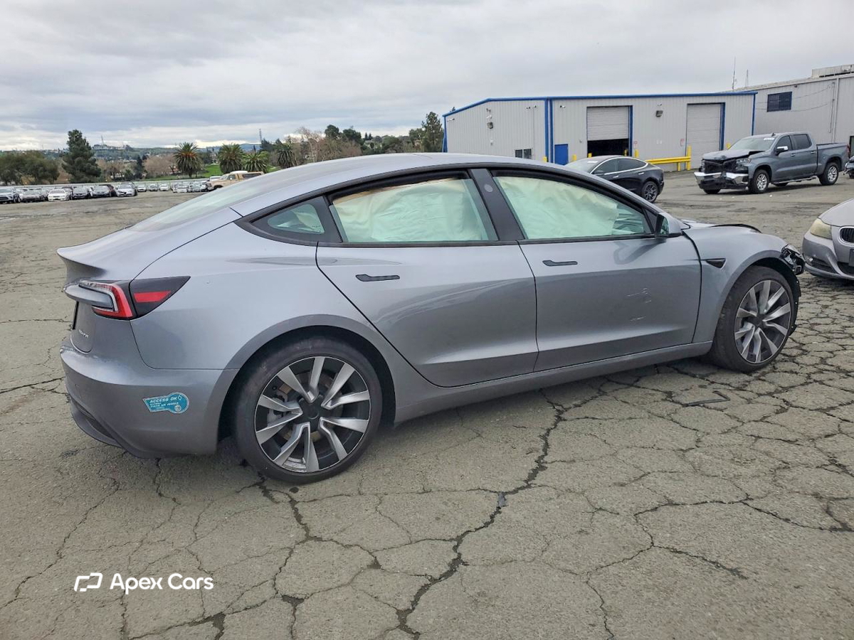 Tesla Model 3 2025