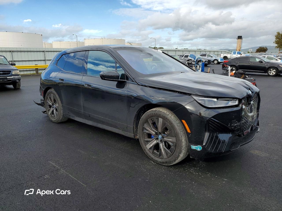 BMW iX 2025