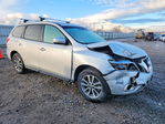 Nissan Pathfinder 2016