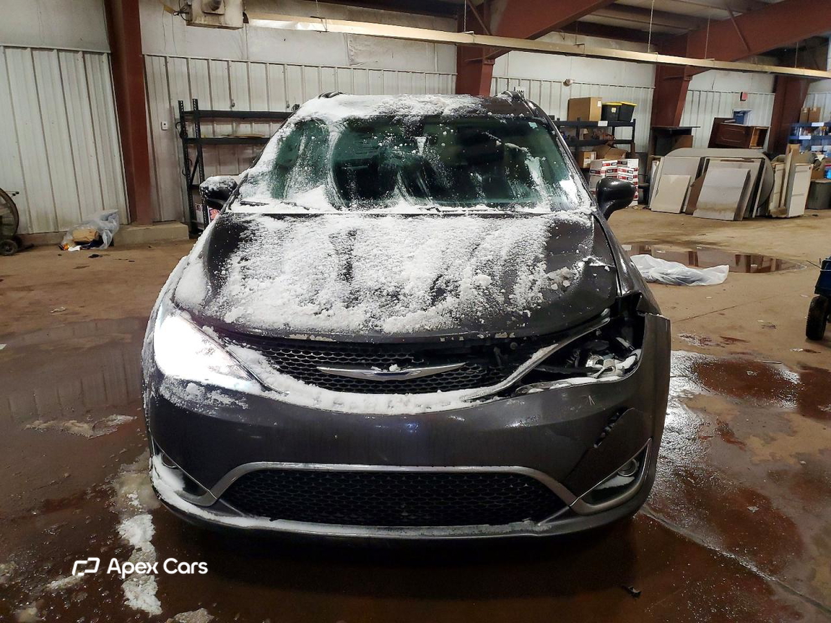 Chrysler Pacifica 2017