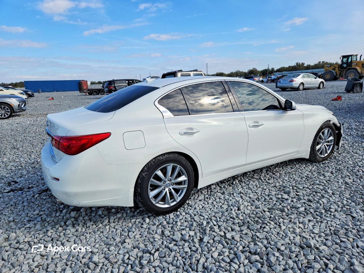 Infiniti Q50 2014