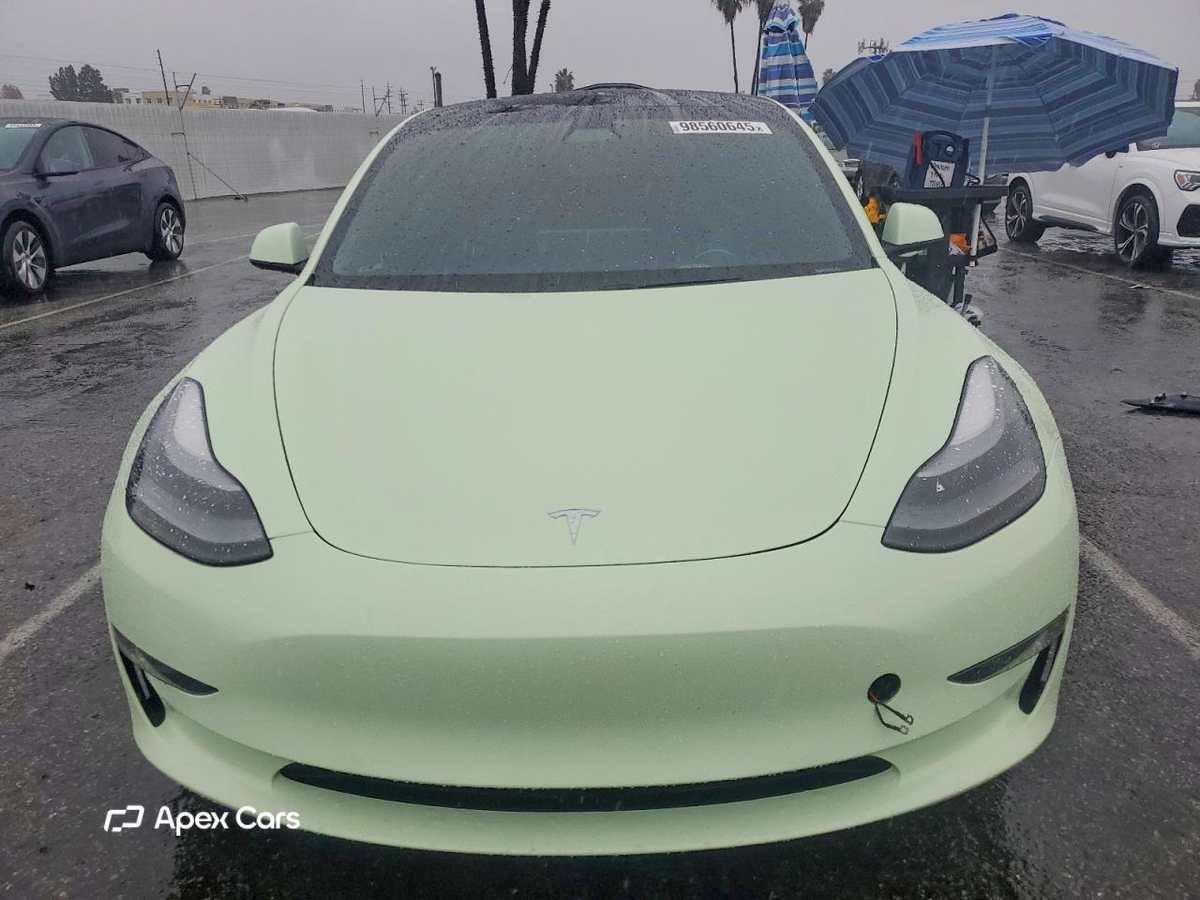 Tesla Model 3 2021
